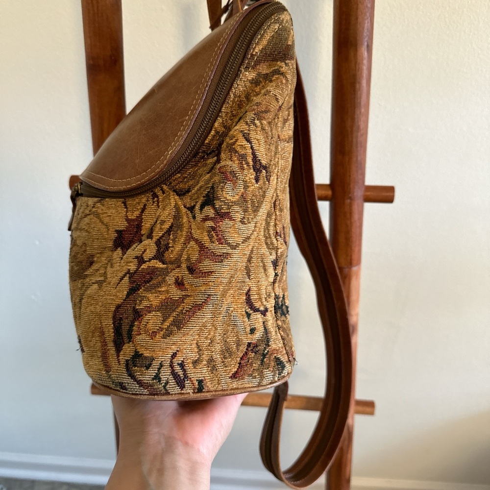 Vintage floral backpack - Picture 5 of 8